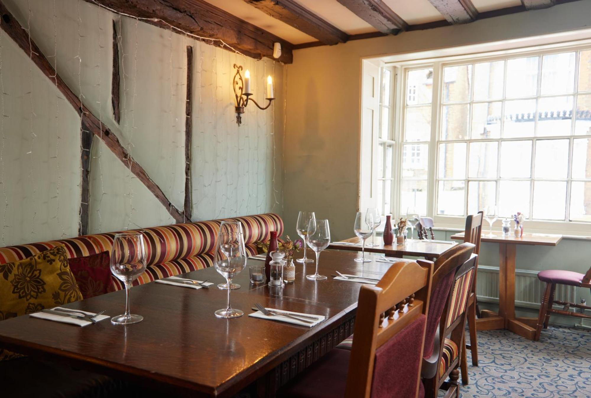 The Bell Hotel Woburn By Greene King Inns Exterior photo
